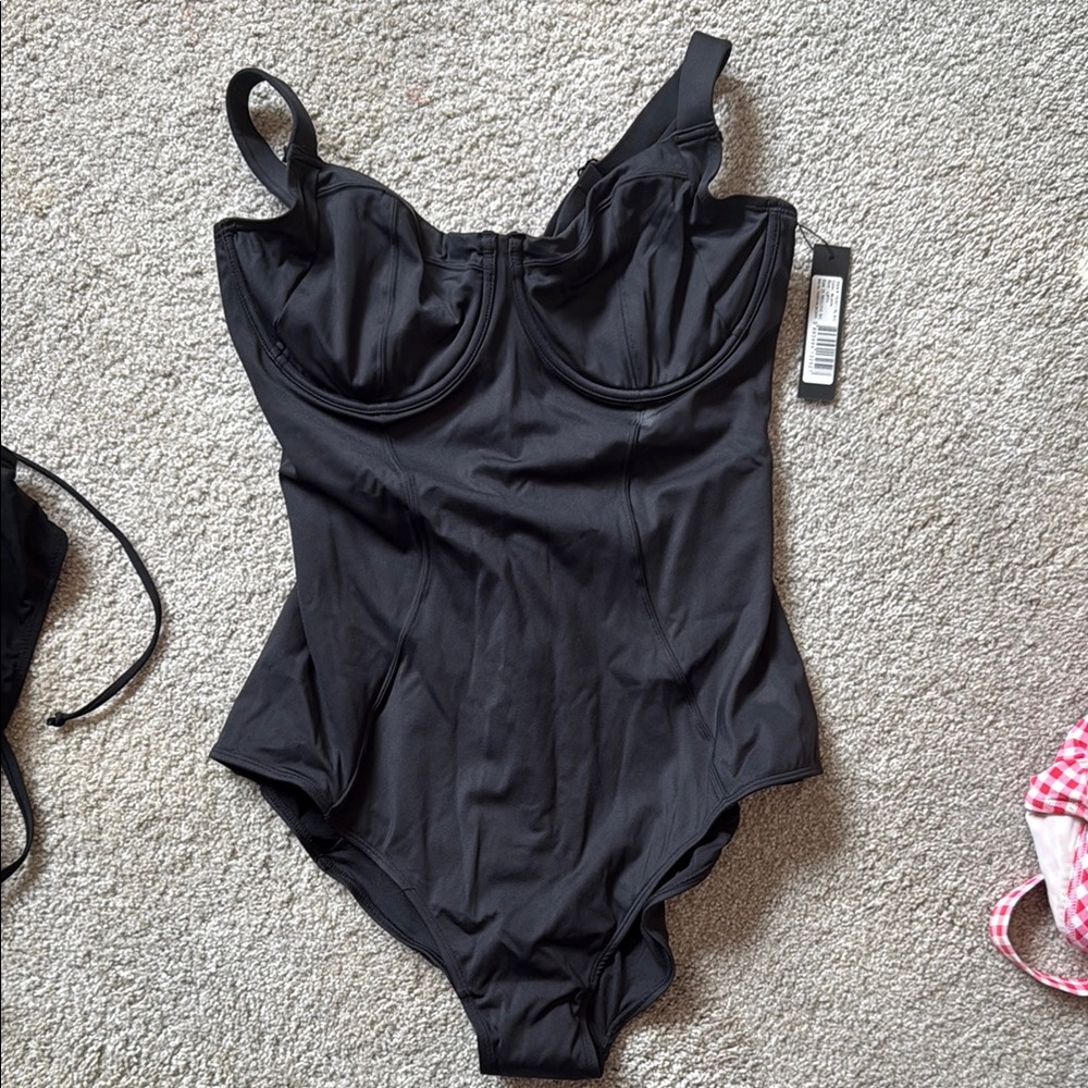 TA3 Lifty 2x black shaping swimsuit